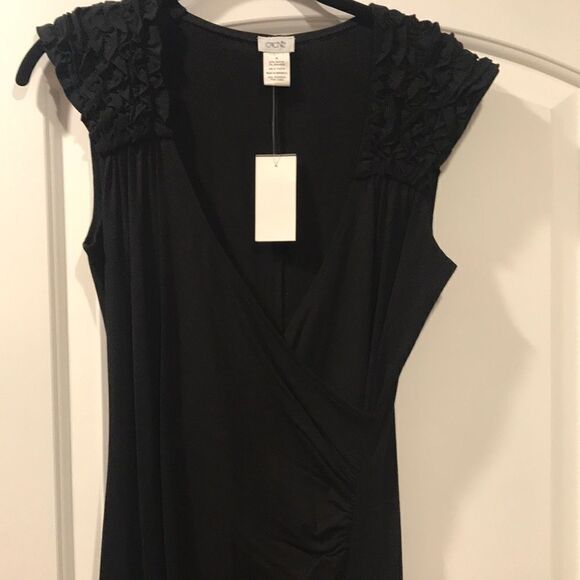 Cache dresse💞  - Picture 4 of 8